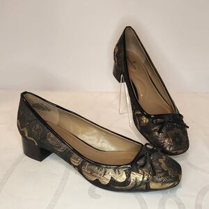 Bandolino Black and Gold Brocade Oriental Ballet Dress 1.5" Heel Shoe Size 8